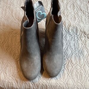 BareTraps Gray Ankle Boots